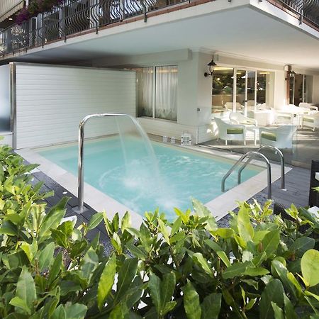 Atlas Hotel Riccione Exterior foto