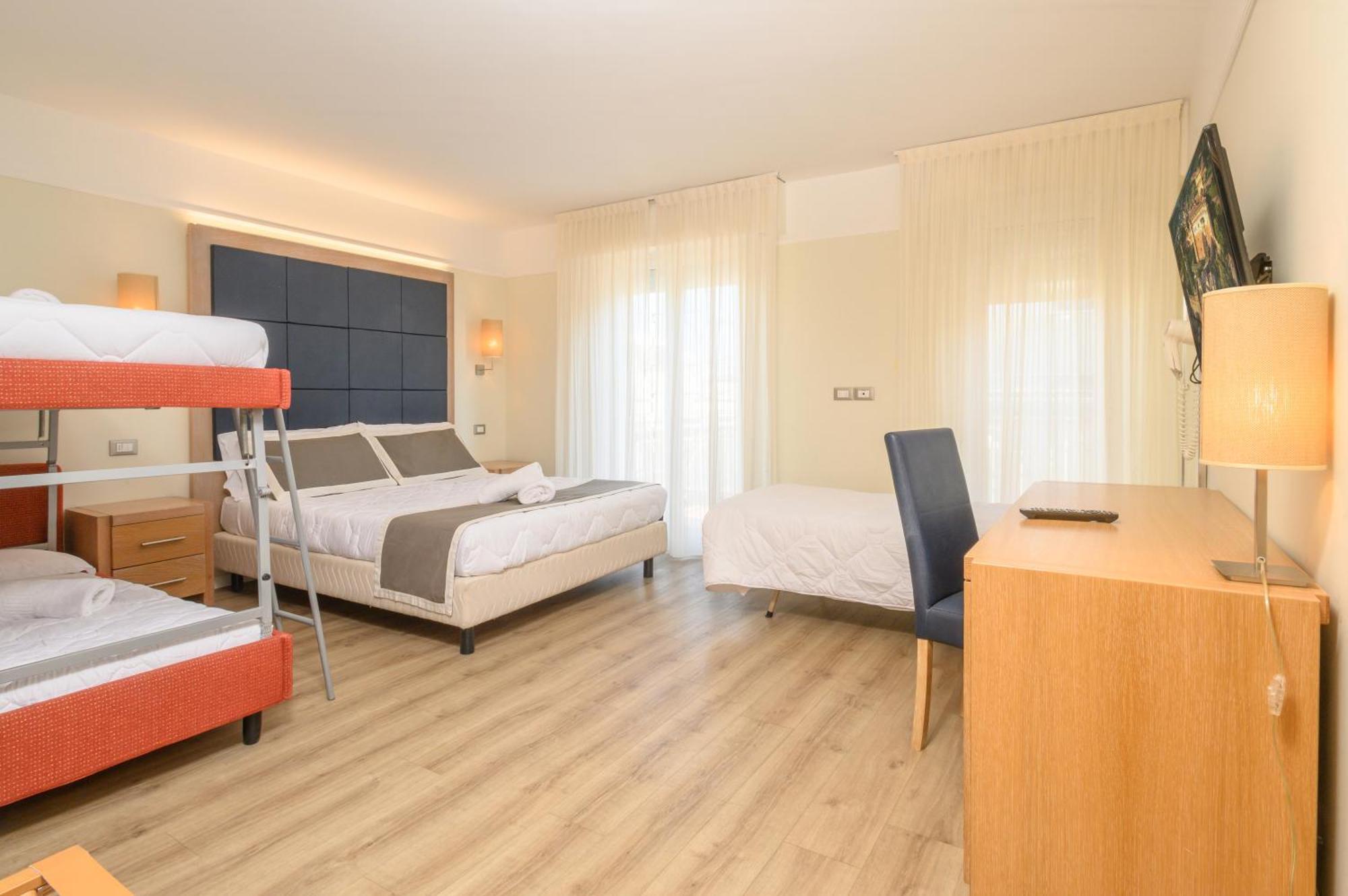 Atlas Hotel Riccione Exterior foto